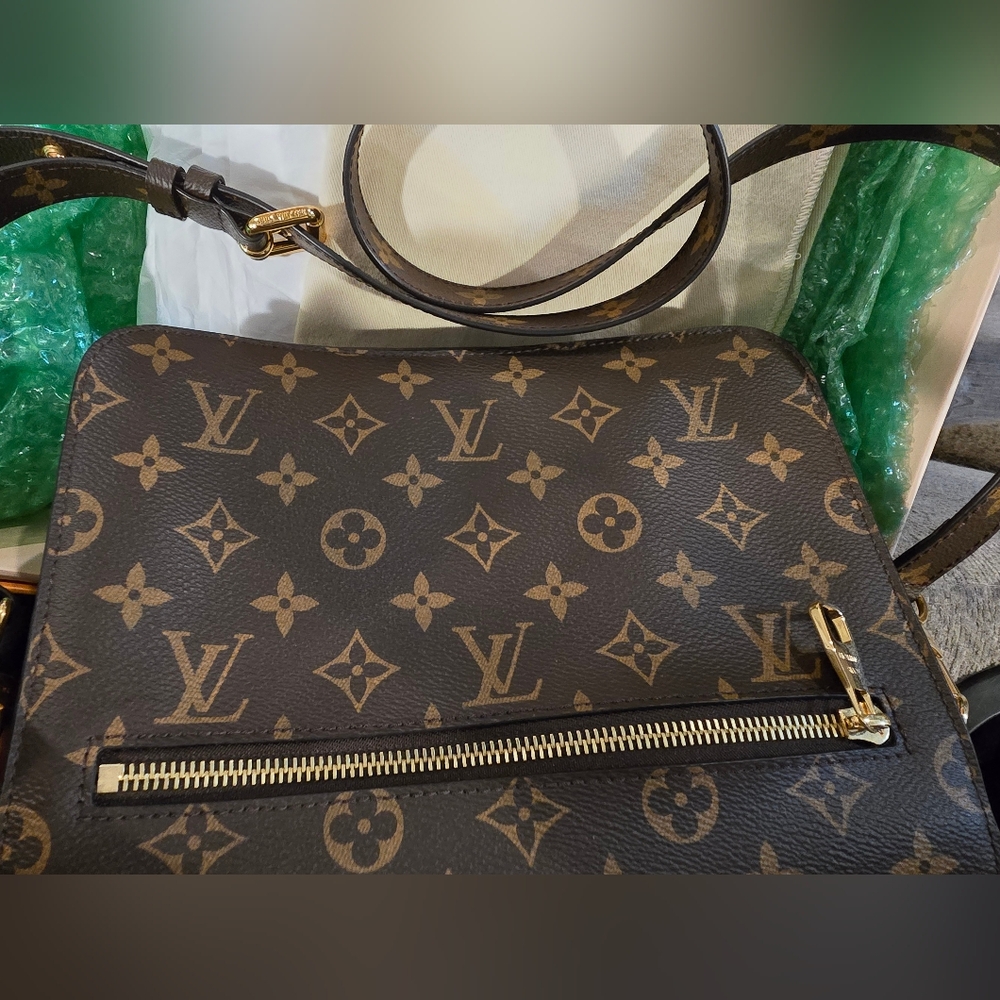 Pochette Metis Louis Vitton Authentic - Picture 4 of 12